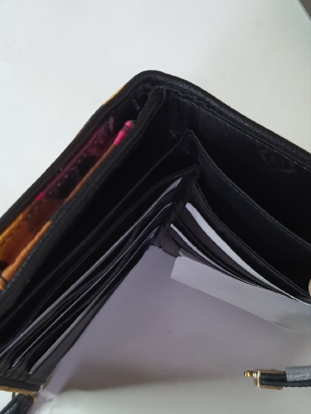 Vera Bradley Pushlock Wallet + Free Gift - Picture 6 of 8